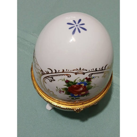 Decorative Porcelain Egg Trinket Box Hinged Rose Floral Gold Accent - Picture 3 of 6